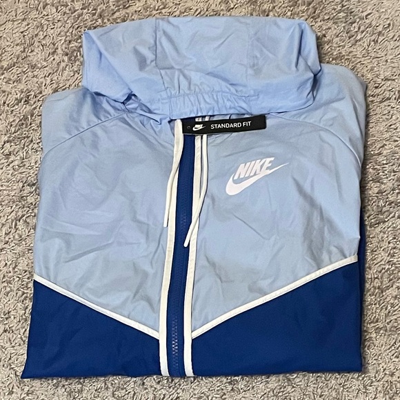 NWT Nike Sportswear Windrunner Jacket Royal, Royal Tint & White Women's Size XXL - Picture 4 of 17